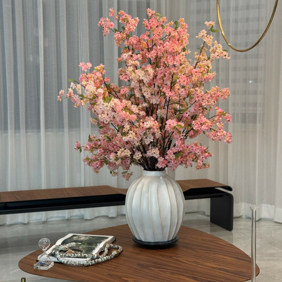 Premium Astoria-Vase mit rosa Kirschblüten